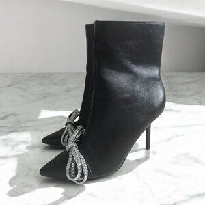 WINDSOR Flora Black Rhinestone Jeweled Bow Boots Size 7